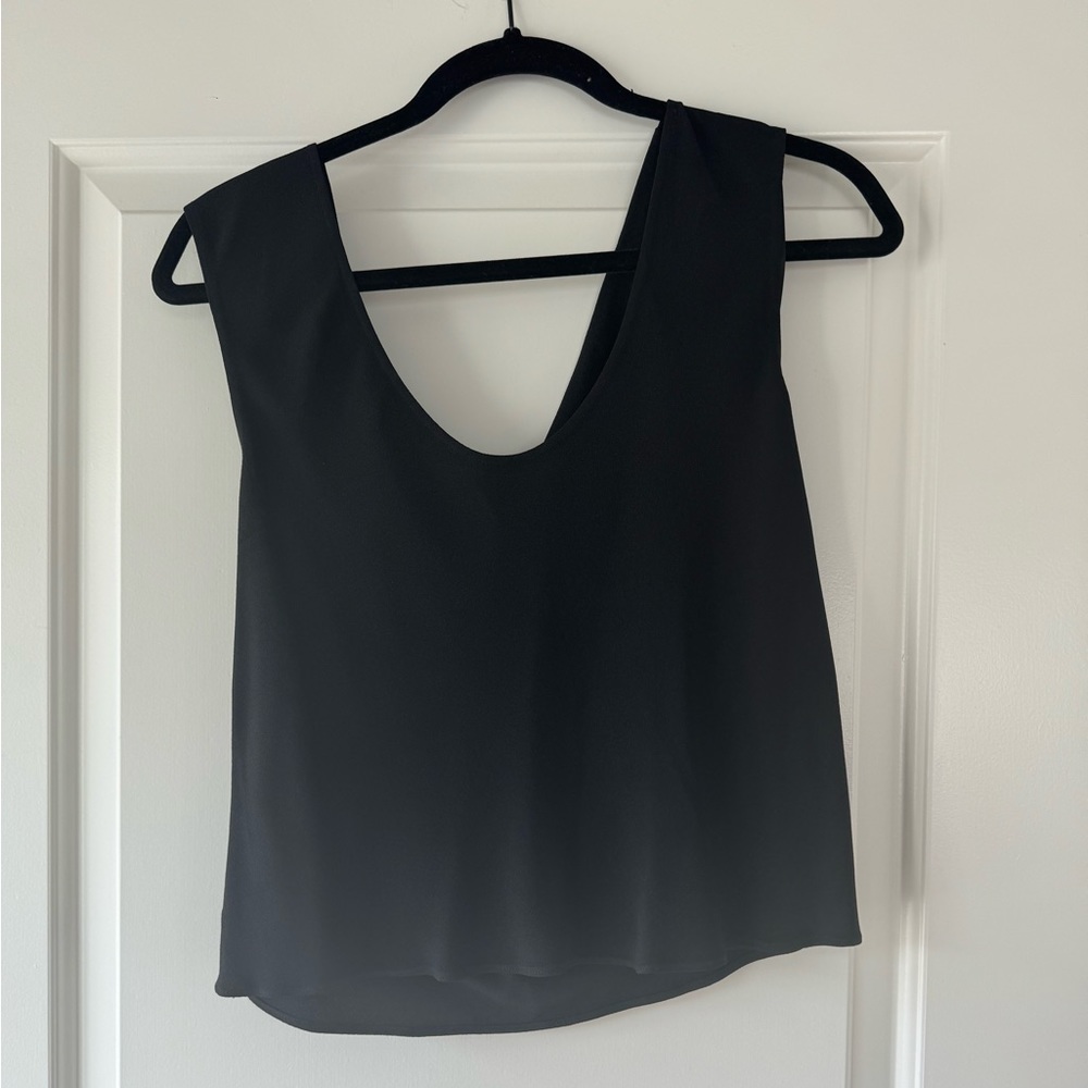 Theory crop top with dipped detail on back